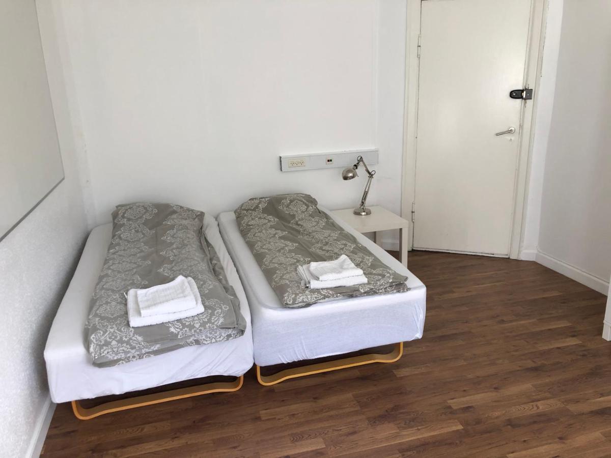 Rooms In Quiet White Villa Apartment Hortensiavej 8 On Frederiksberg C โคเปนเฮเกน ภายนอก รูปภาพ
