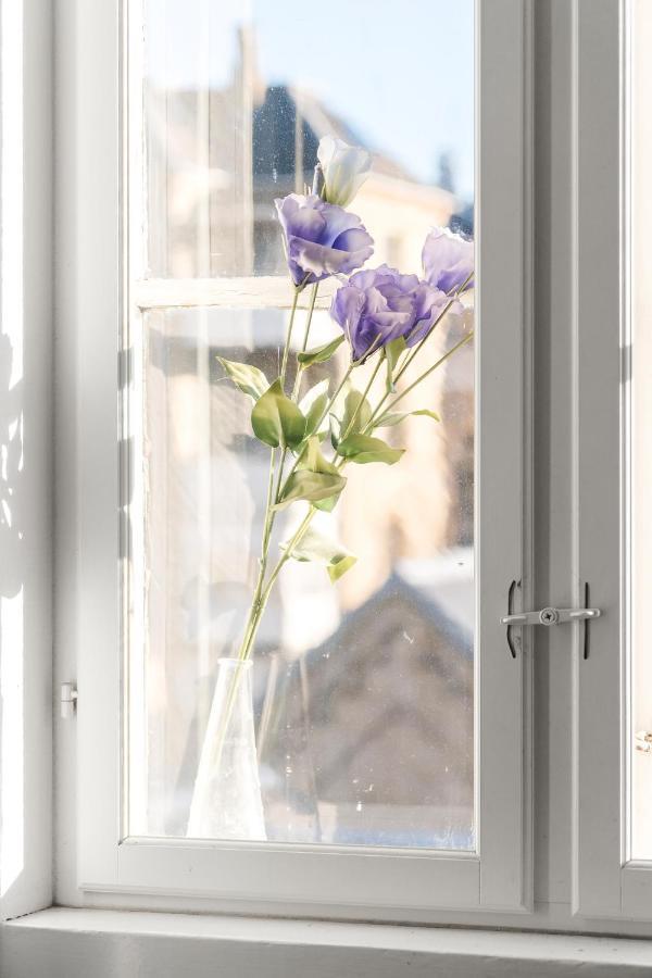 Rooms In Quiet White Villa Apartment Hortensiavej 8 On Frederiksberg C โคเปนเฮเกน ภายนอก รูปภาพ