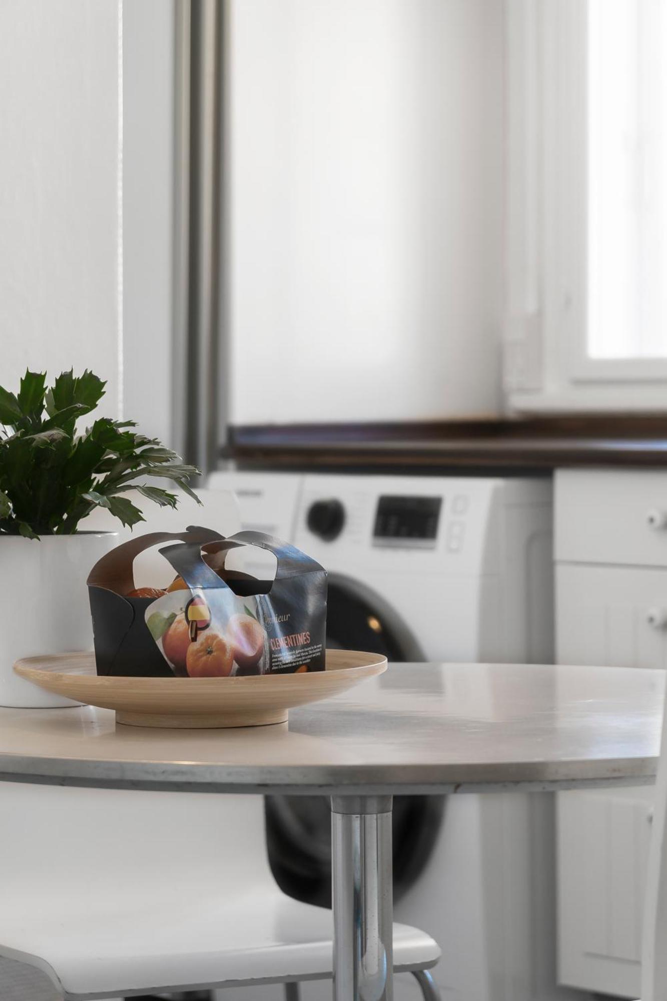 Rooms In Quiet White Villa Apartment Hortensiavej 8 On Frederiksberg C โคเปนเฮเกน ภายนอก รูปภาพ